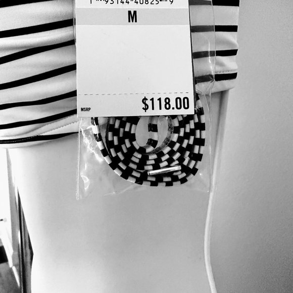 Vince Camuto Womens Bikini Set Stripes Ruffle Shoulder - Picture 7 of 8